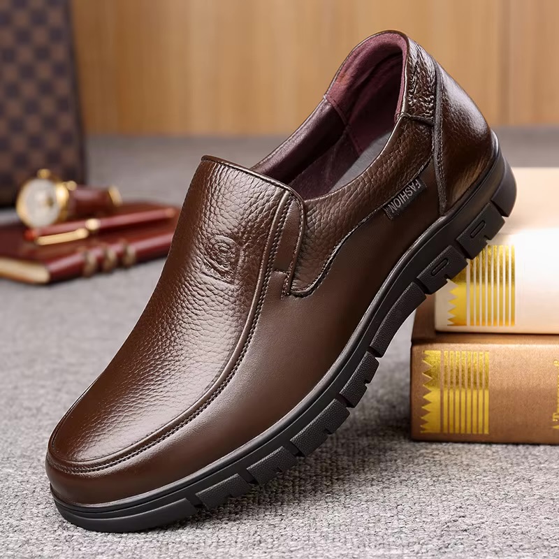 These are Men’s Business Casual Slip-On Leather Shoes 2