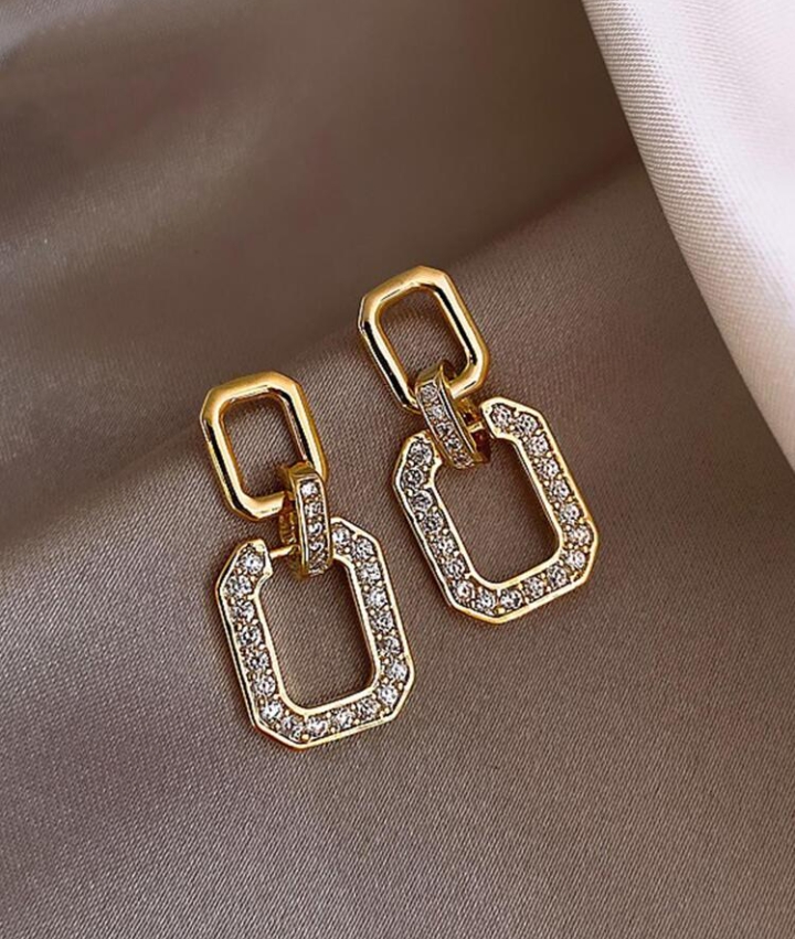 Women's Elegant Rhinestone Geometric Link Drop Earrings, Chic Gold-Toned Rectangle Huggie Statement Earrings, Modern Formal Jewelry