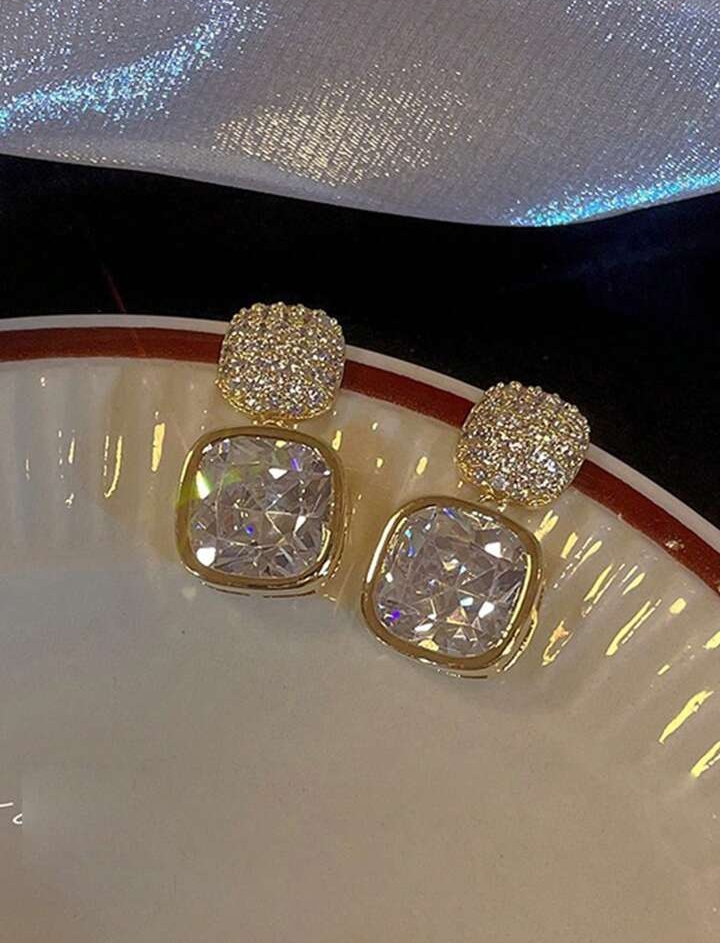 Women's Elegant Faux Druzy Quartz Drop Earrings, Chic Rhinestone Square Post Earrings, Sparkling Gold-Toned Evening Fashion Jewelry