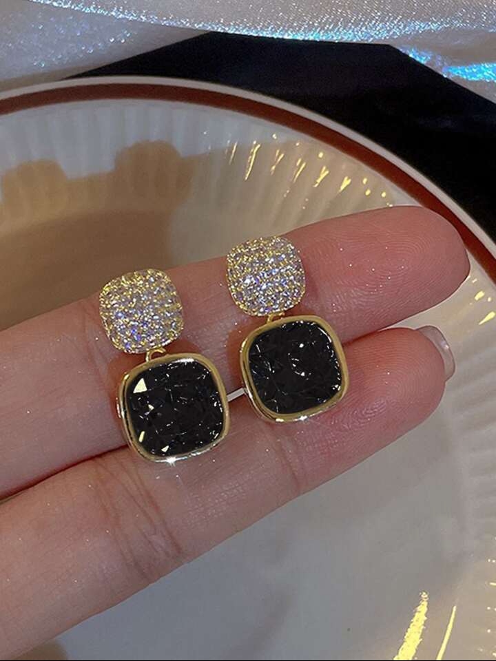 Women's Elegant Faux Druzy Quartz Drop Earrings, Chic Rhinestone Square Post Earrings, Sparkling Gold-Toned Evening Fashion Jewelry