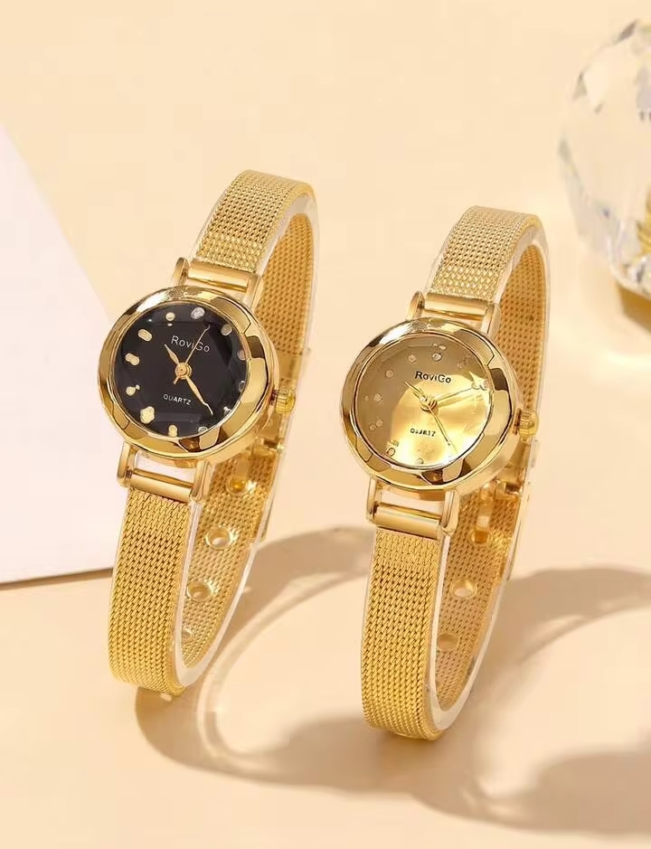 Women's Elegant Luxury Gold Mesh Watch, Small Round Quartz Wristwatch with Rhinestone Accents & Slim Stainless Steel Mesh Band
