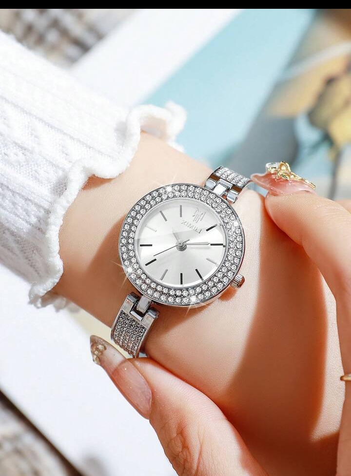 Luxury Women's Rhinestone Bracelet Watch, Elegant Gold-Tone Analog Dress Watch with Sparkling Crystal Bezel and Strap 2