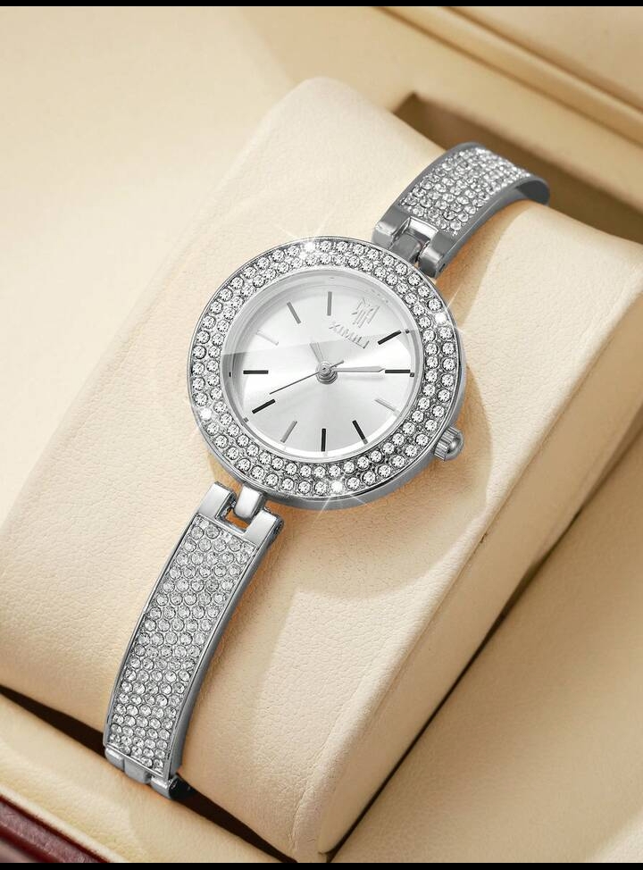 Luxury Women's Rhinestone Bracelet Watch, Elegant Gold-Tone Analog Dress Watch with Sparkling Crystal Bezel and Strap 3