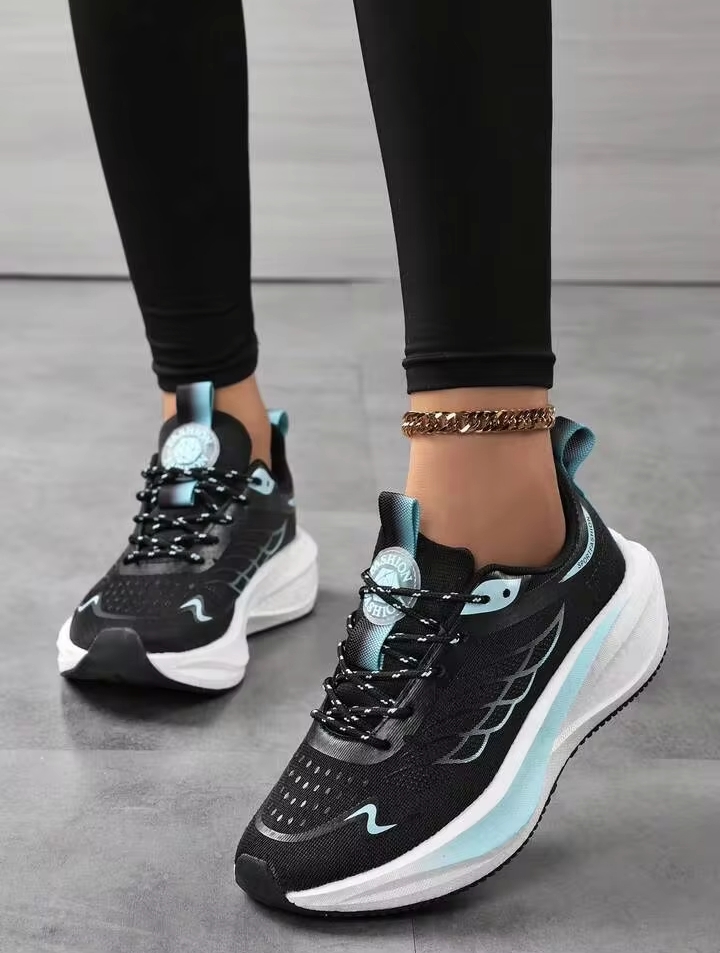 Women's Lightweight White Sports Shoes, Comfortable Walking Sneakers