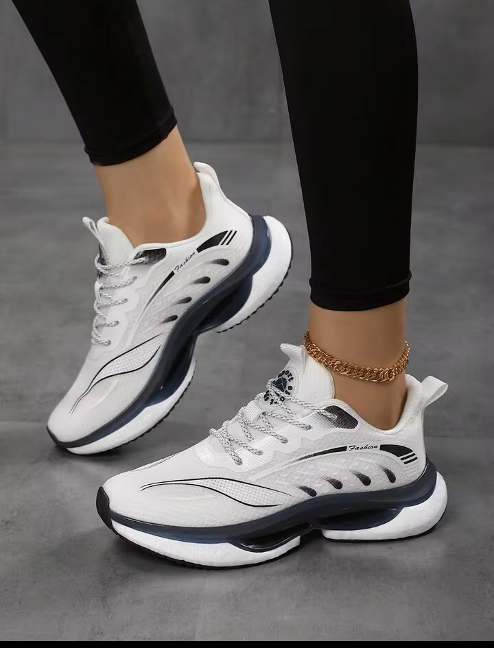 Women's Lightweight White Sports Shoes, Comfortable Walking Sneakers