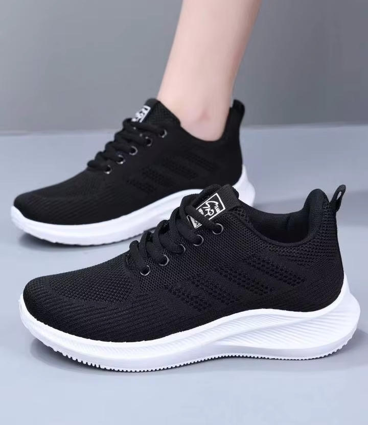 Women's Everyday Running Sneakers, Lightweight Mesh Casual Shoes