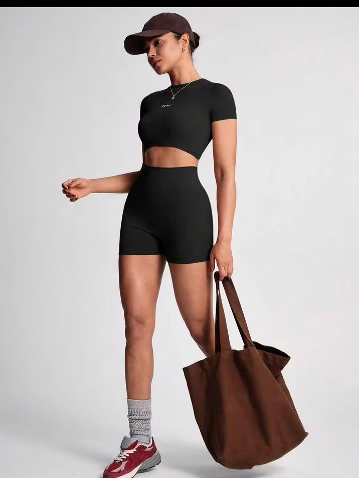 Women's Seamless Knit Sports Yoga Set – Short Sleeve Round Neck Top & High-Waist Tummy Control Biker Shorts for Gym, Fitness & Running 2