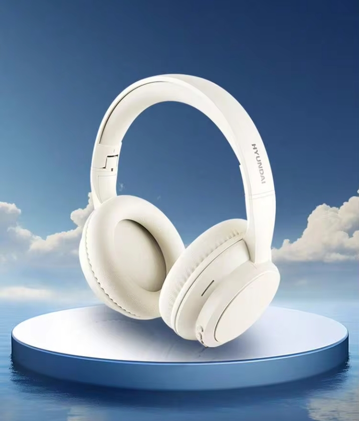 HYUNDAI HY-T02MAX Bluetooth Headphones With Carrying Bag, 5.4 HIFI High-Definition Sound Quality, Deep Bass, Precise Noise Cancellation With Microphone, Music, Sports, Gaming, Low Latency, Long Battery Life, Minimalist Business Wireless Headphones Compatible With Smartphones And Tablets