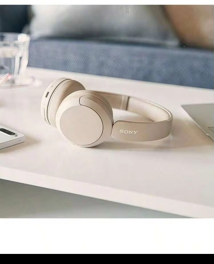 Sony WH-CH520 Wireless Bluetooth Headphones: Lightweight And Comfortable To Wear, Digital Sound Enhancement Engine, Clear Sound Quality, And Versatile Retro Colors
