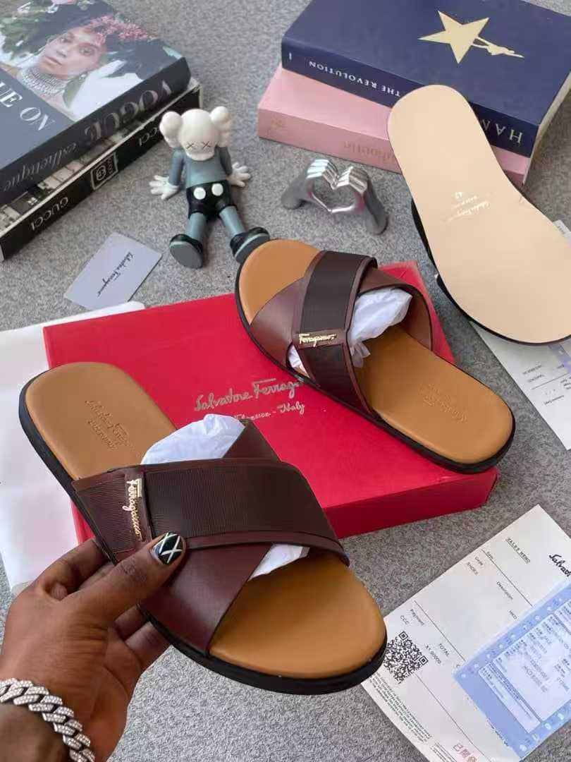 Men's Luxury Gold Logo Cross Strap Leather Slide Sandals Open Toe Slip On Designer Summer Shoes Dark Brown Tan
