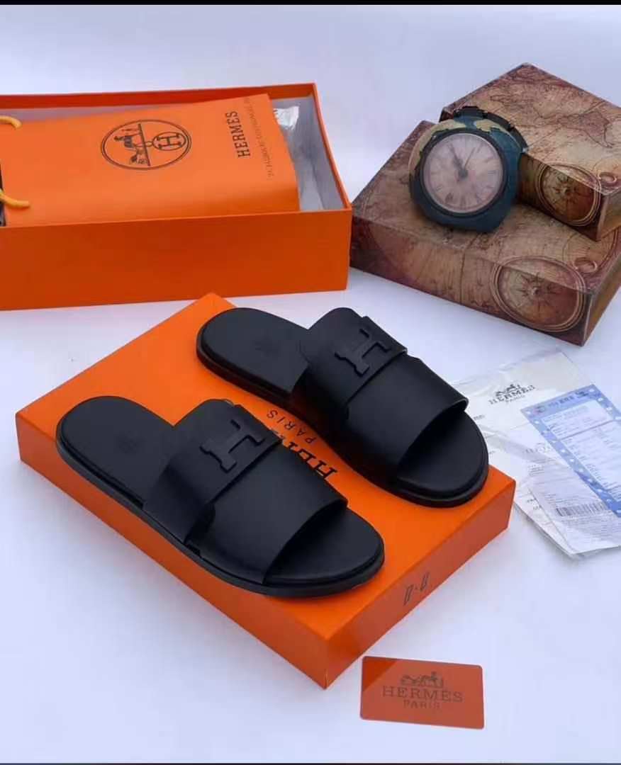 Men's Luxury H Logo Cut Out Leather Flat Slide Sandals Open Toe Slip On Designer Summer Shoes All Black