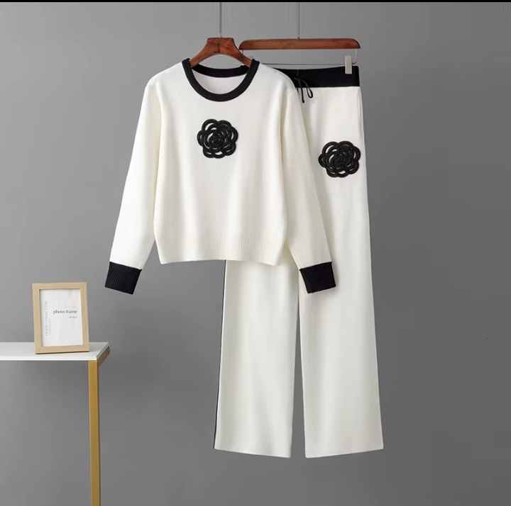 Women's Casual Knit Two-Piece Set, Loose Long Sleeve Pullover Tunic Top & High Waisted Wide Leg Pants Co-ord Set with Belt