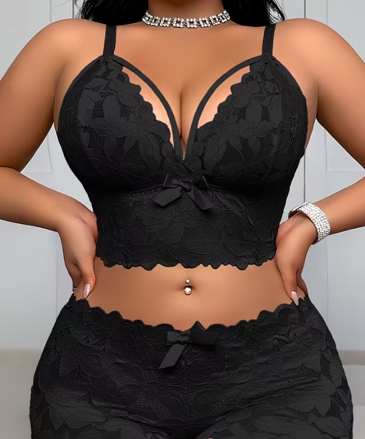 Women's Floral Lace Bralette and Matching Panty Set – Classic Black 2