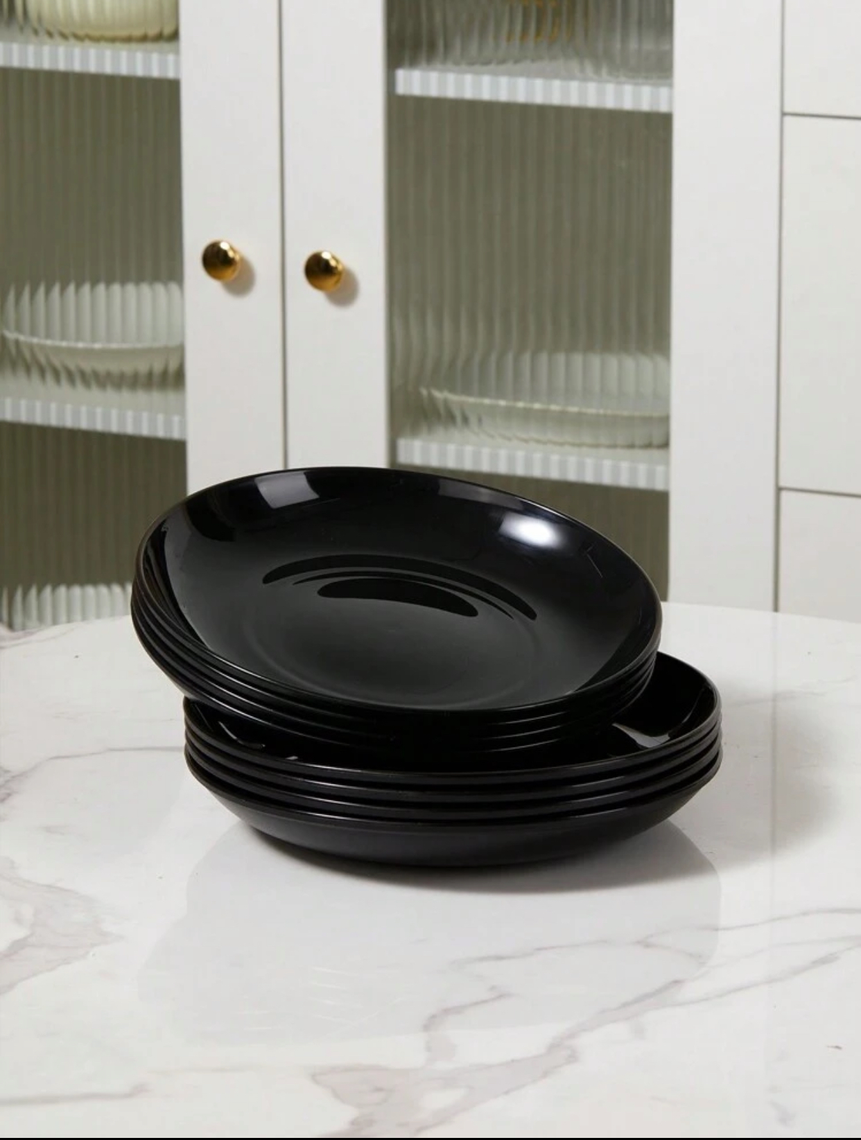 Elegant Modern Glossy Black Porcelain Round Dinner Plates Set High-Gloss Ceramic Charger Platters Scratch-Resistant Stackable Serving Dishes for Steaks Pasta Desserts Fine Dining Catering 2