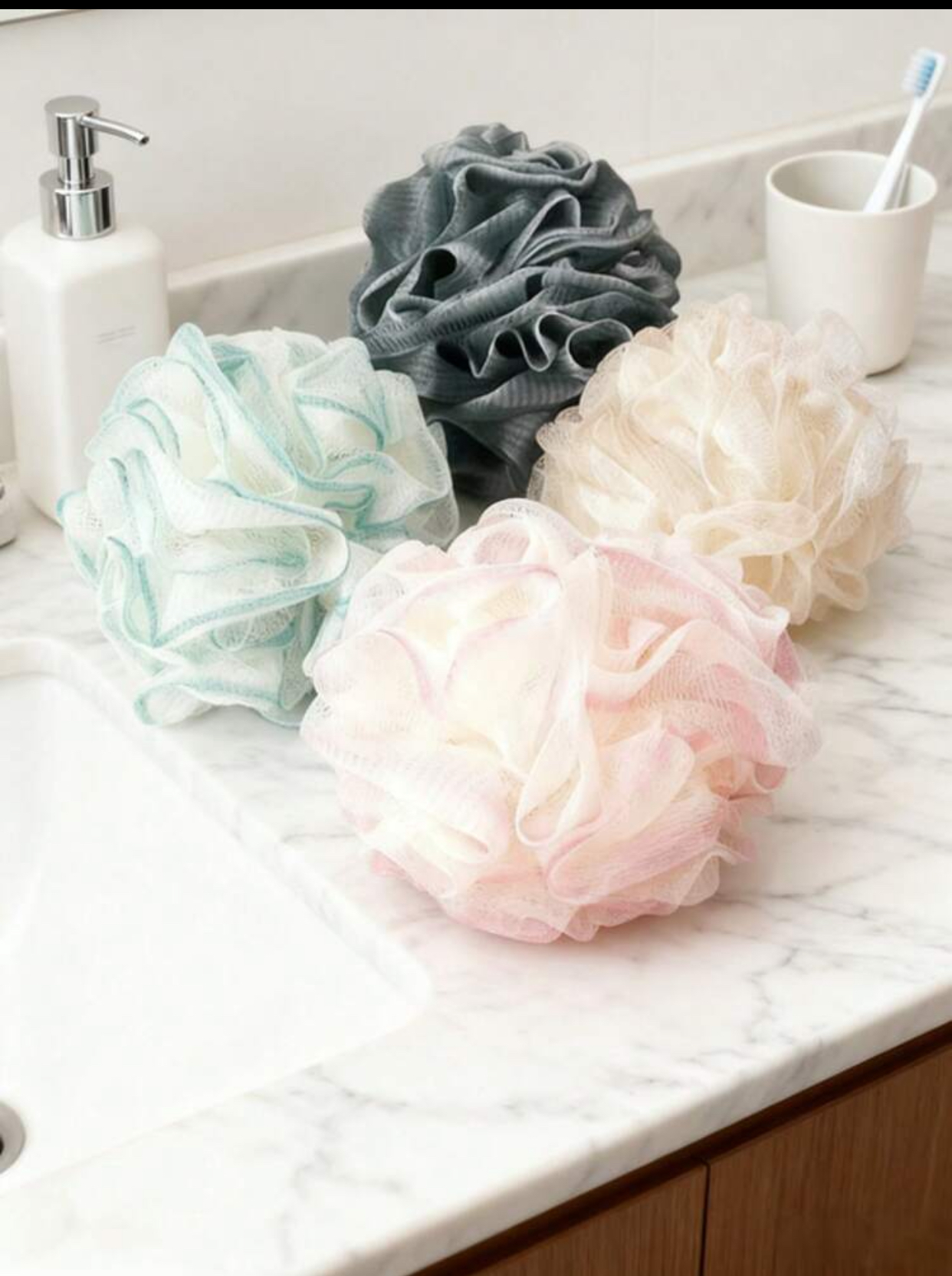 Small Mini Ultra-Foaming Mesh Bath Pouf Loofah