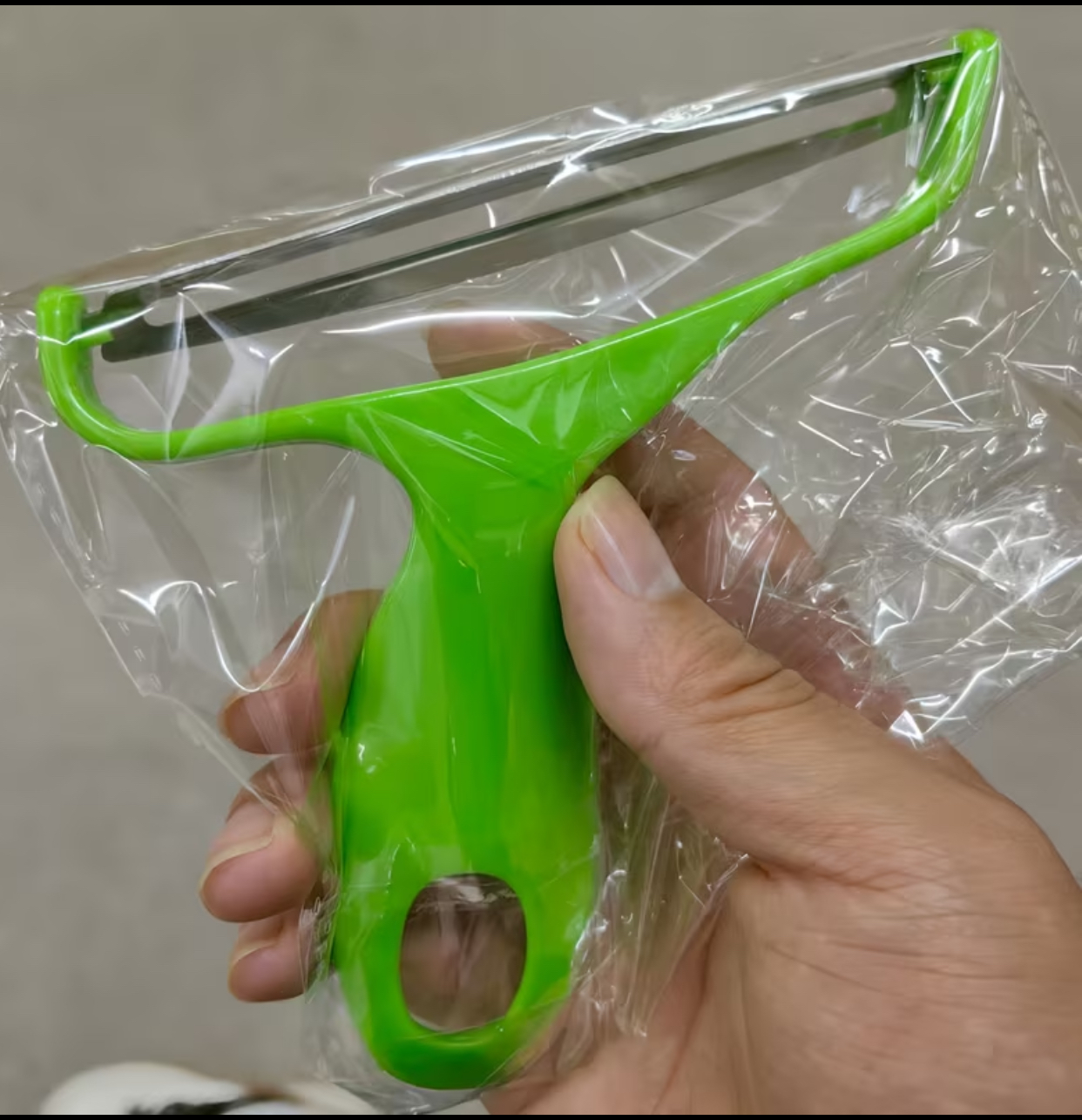 Wide-Blade Stainless Steel Cabbage Shredder – Ergonomic Y-Shape Vegetable Peeler and Slicer for Slaw and Large Vegetables