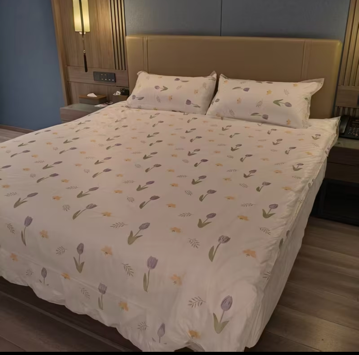 Sweet Lavender Tulip & Yellow Blossom Cream Bedding Set – Fresh Floral Minimalist Duvet Cover Set (Size: 200cm x 220cm) 3