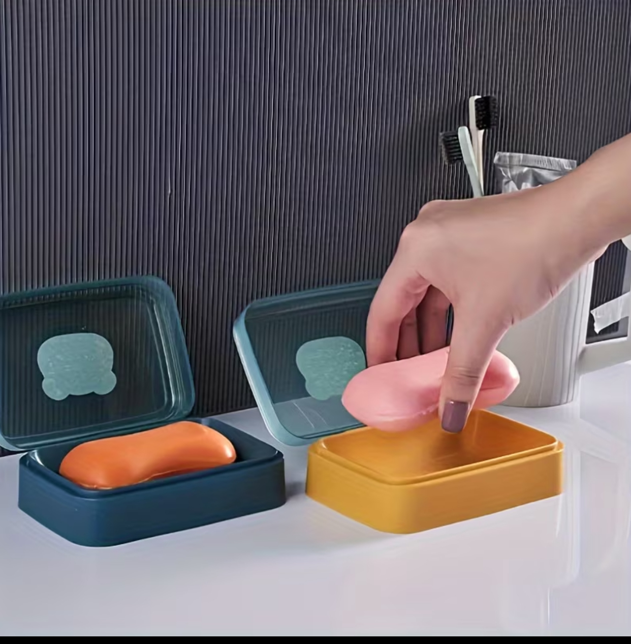 Desktop Travel Soap Case with Translucent Flip Cover – Compact White Countertop Soap Box (13 \times 9.5 \times 5\text{cm}) 2