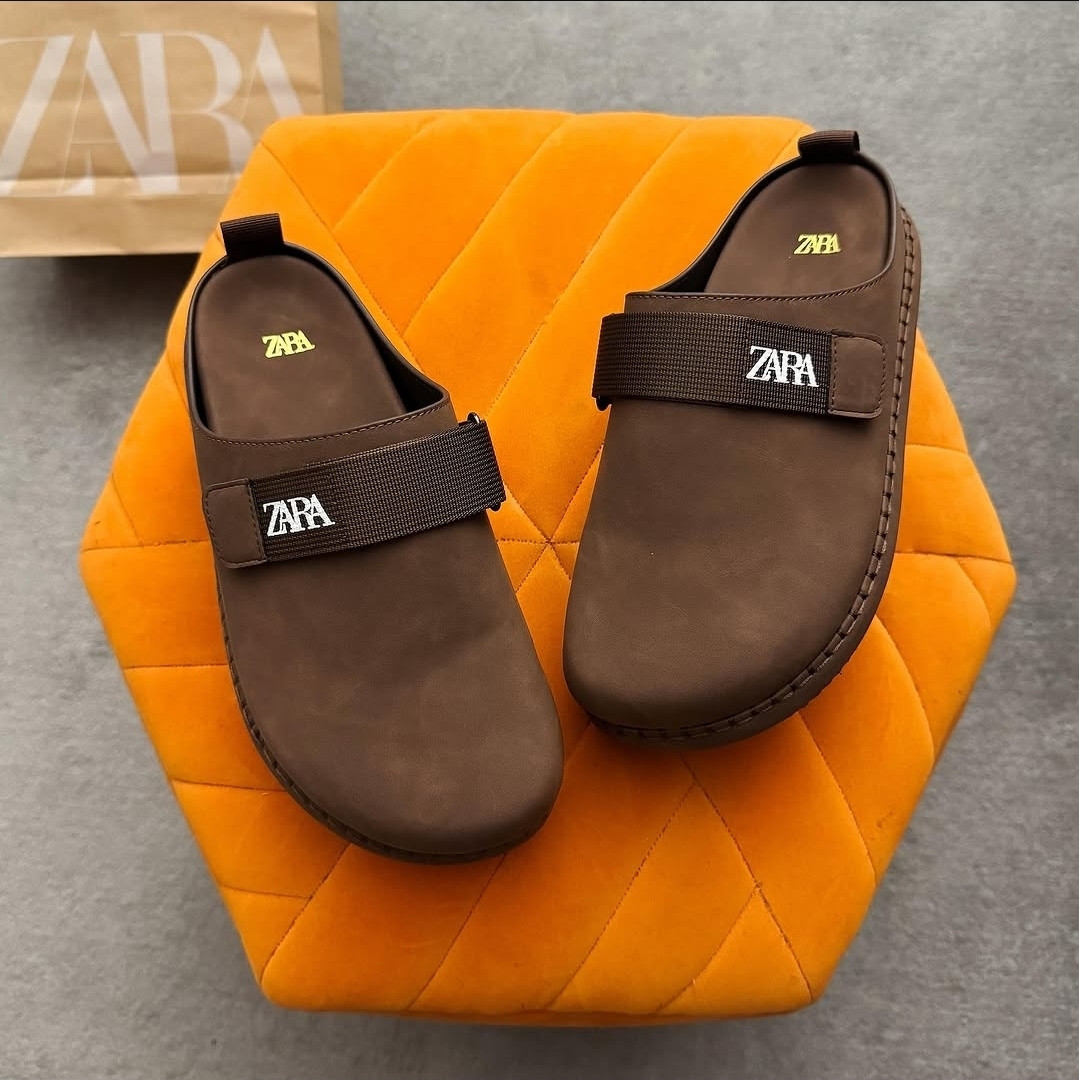 Men's Matte Leather Clog Mules | Unisex Retro Round Toe Slippers with Adjustable Hook-and-Loop Strap | Casual Low-Profile Slip-On Shoes