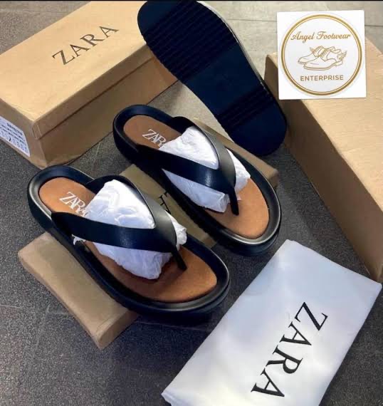 Zara Minimalist Thong Sandals (Black) 
