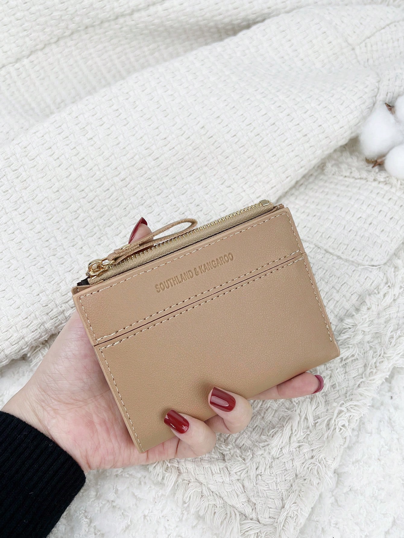 Minimalist Multi-Slot Billfold