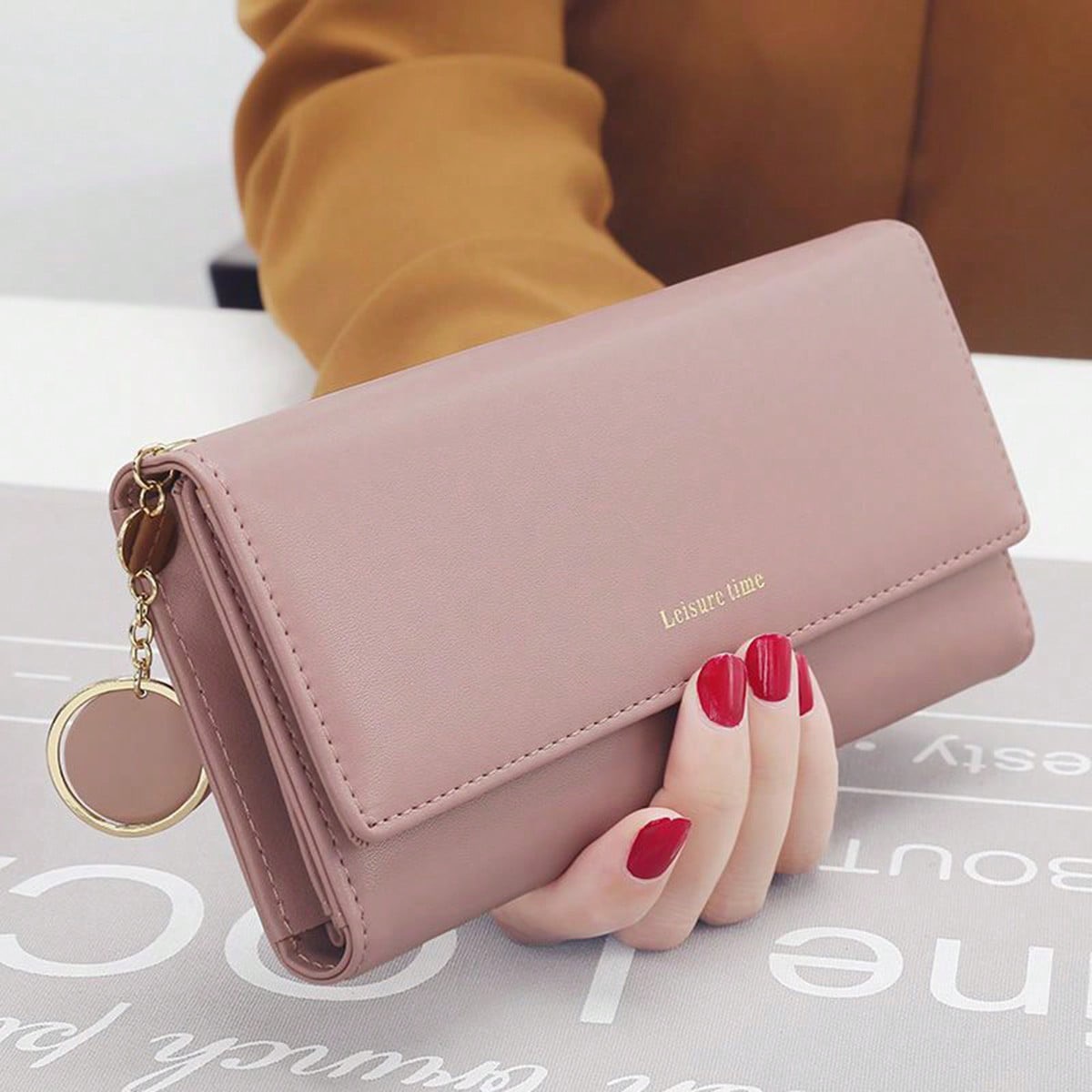 Leisure Time" Classic Flap Organizer