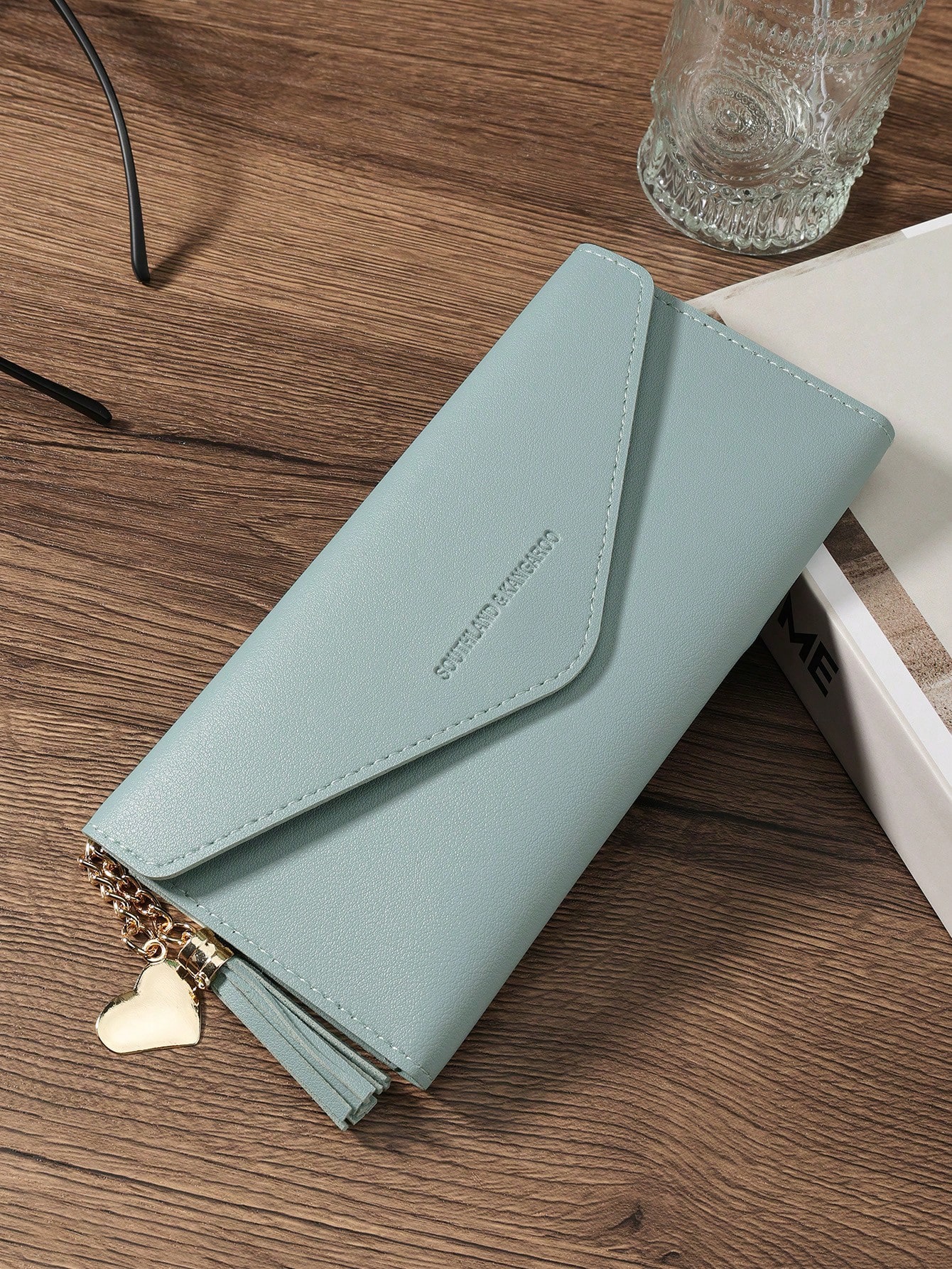 Southland & Kangaroo" Envelope Long Clutch