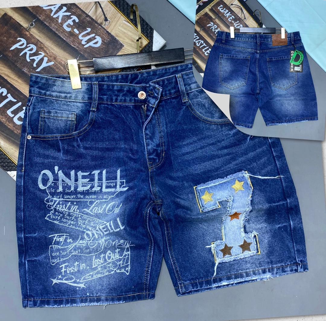 Men's Graphic Print Indigo Denim Shorts with Star-Embellished Number Patch