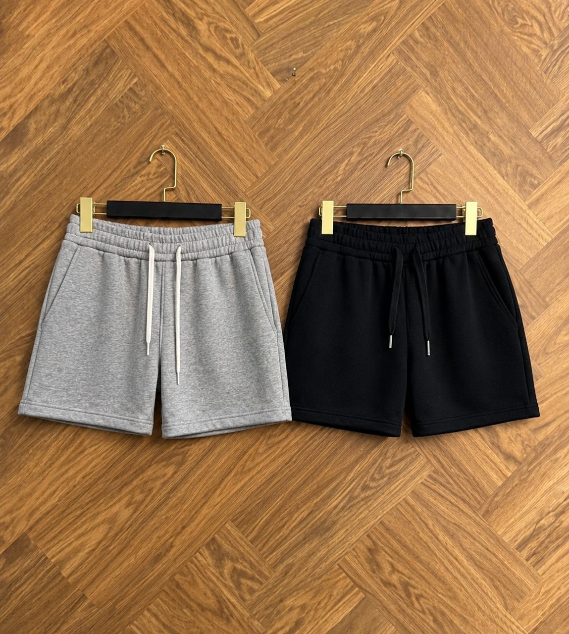 Minimalist Clean-Cut Heavyweight Cotton Fleece Lounge Sweat Shorts with Covered Elastic Waistband and Tonal Drawcords – Pitch Black 2