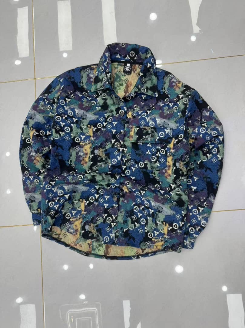 Vintage-Style Heavyweight Tapestry Jacquard Graffiti Pop-Art Graphic Typography Print Long-Sleeve Button-Down Collared Streetwear Overshirt
