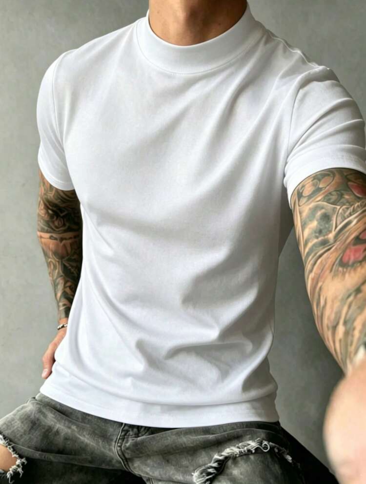 High-Minimalist Premium Fitted Crisp White Short-Sleeve Mock-Neck T-Shirt Crafted from Luxury Heavyweight Smooth Knit Cotton Blend with a Structured Raised Ribbed Collar Profile 3