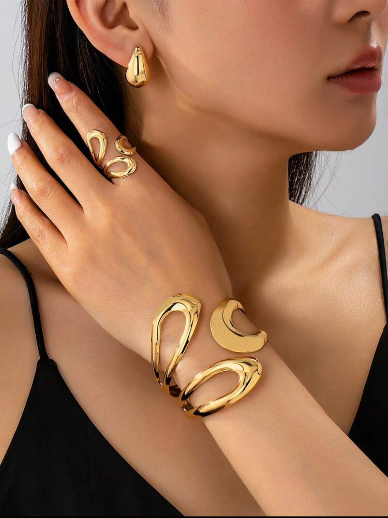 Contemporary Sculptural 18k Gold-Plated Abstract Fluid Wave Contour Statement Open Arm Band Cuff, Chunky Teardrop Stud Earrings, and Interlocking Infinity Coil Ring Set