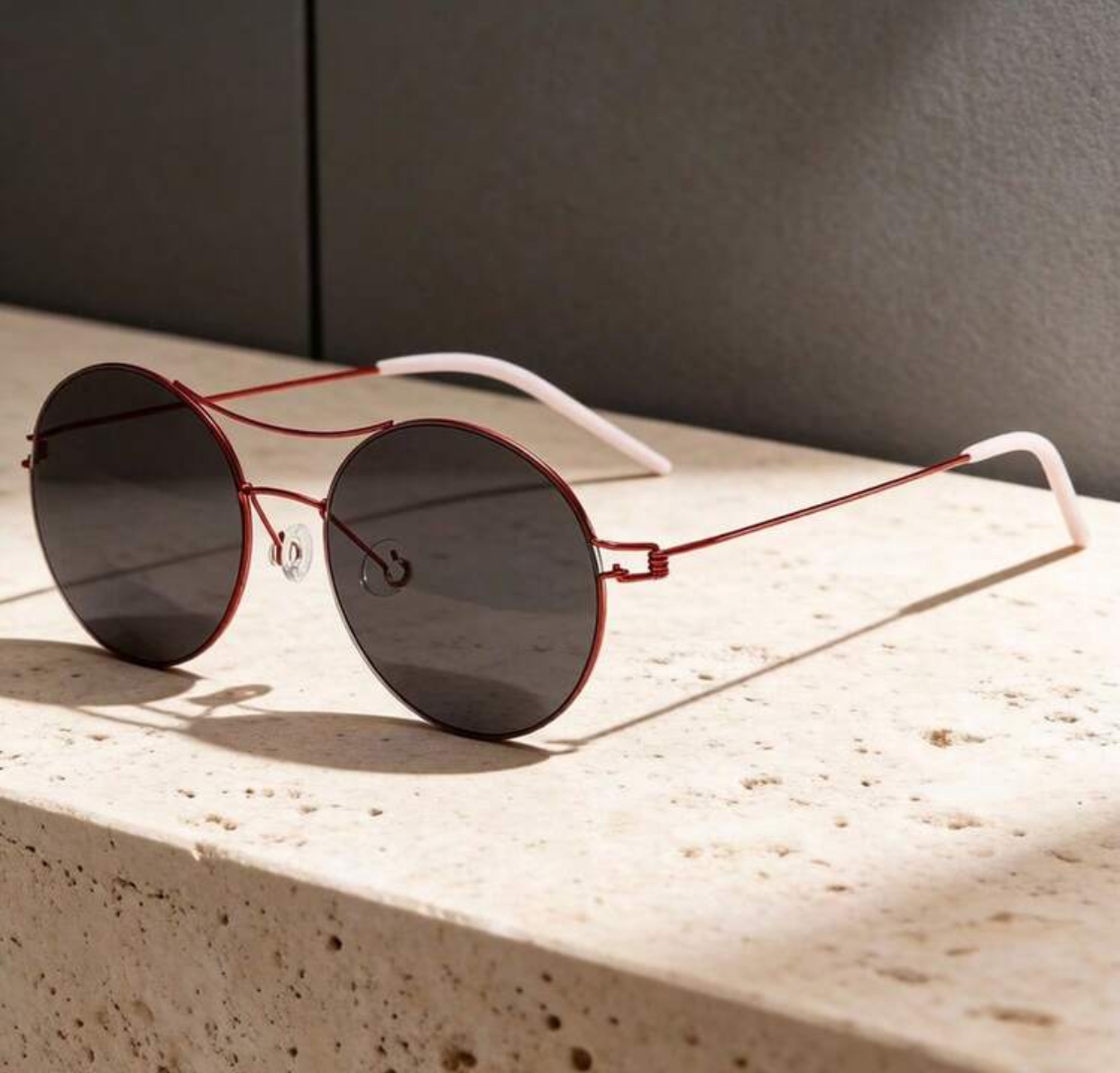 Retro Wire-Frame Round Aviator Sunglasses in Matte Crimson Red