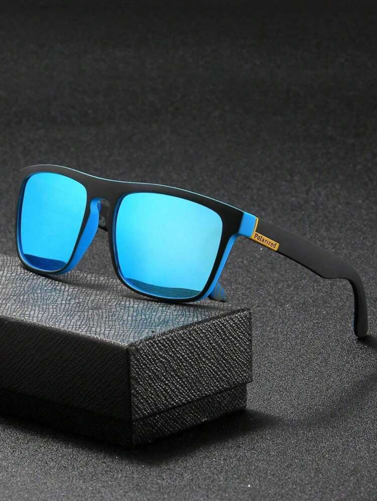 Minimalist Matte Black Injection-Molded Square Sunglasses with Polarized Lenses 2
