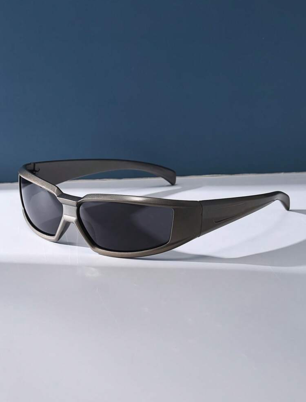 Gorpcore Aerodynamic Wrap-Around Sport Sunglasses in Polished Black